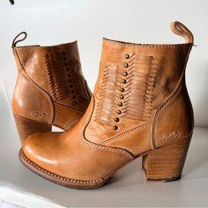 Bed Stu Tan Leather Ankle Boots sz 9.5